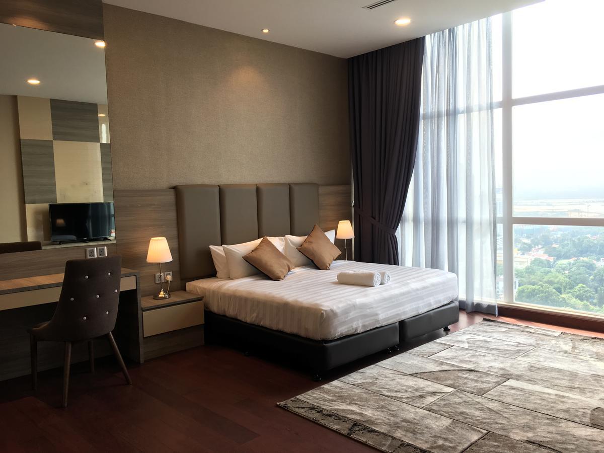 Jb City Paragon Serviced Apartment Джохор Бахру Екстериор снимка